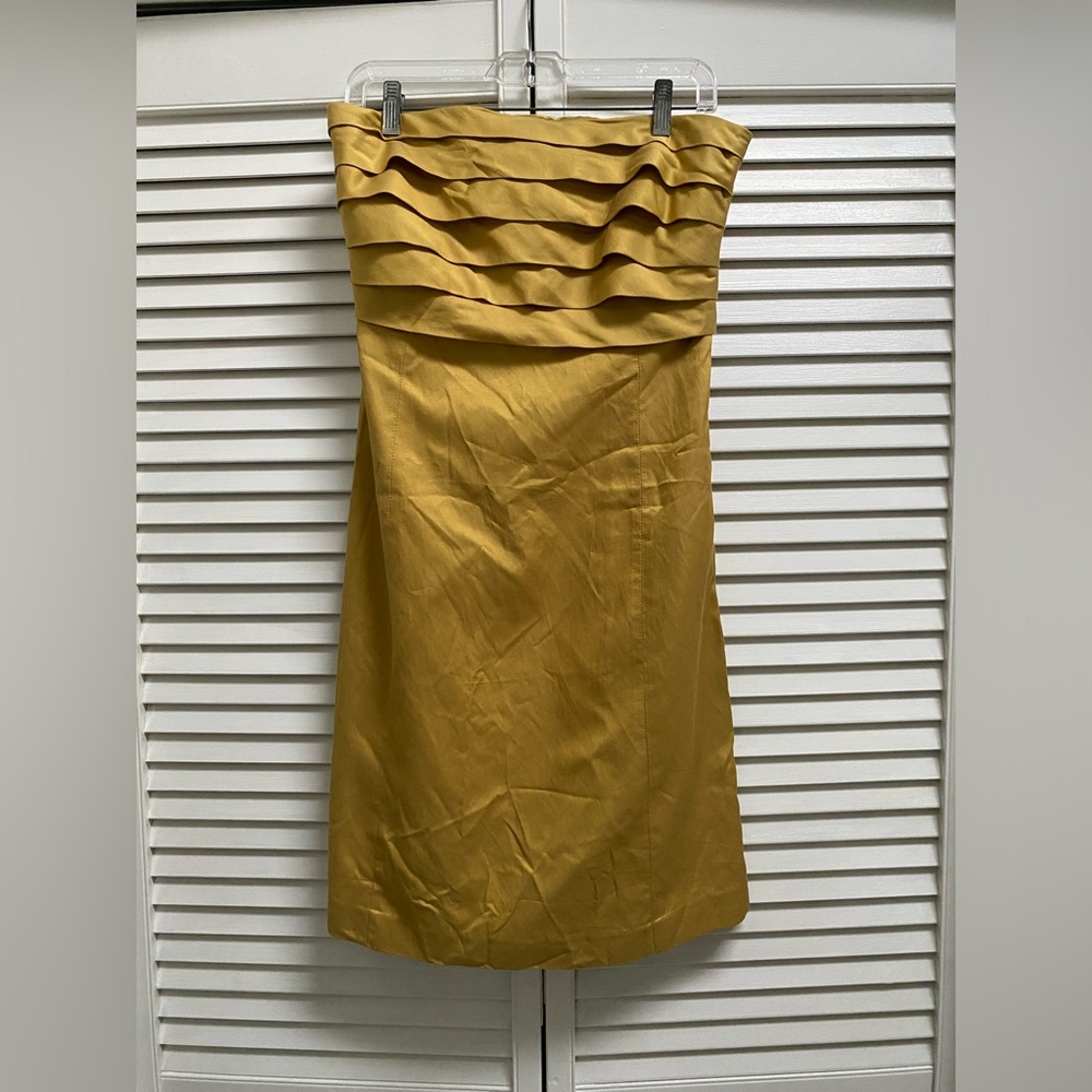 Gold/honey colored strapless dress 8